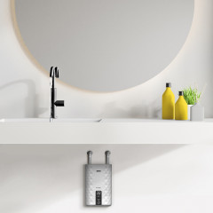 Водонагреватель проточный Zanussi Pro-logic SPX 4 Digital